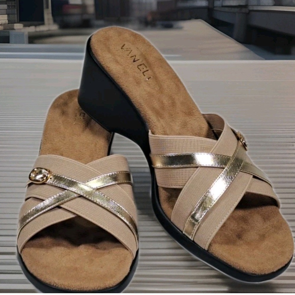 Vaneli‎ Irreal Womens Wedge Sandals Beige Platinum Metallic Elastic Slide 8 N